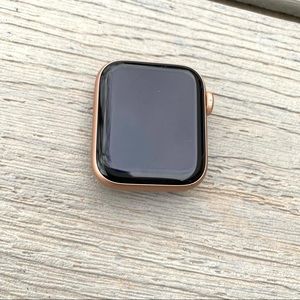 Apple Watch Series 4 GPS Rose Gold 40 mm Unlocked